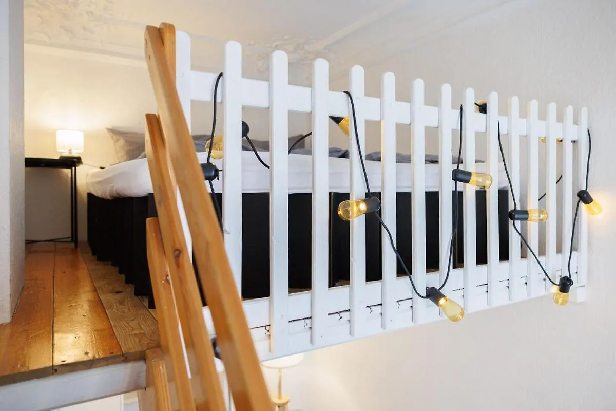Charming Room In Shared Apartment In Berlin-Kreuzberg